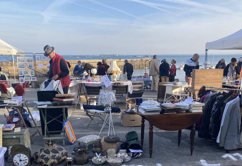 Le 1er VIDE GRENIER de Pâques de Portivy s’est parfaitement bien déroulé sous un beau soleil